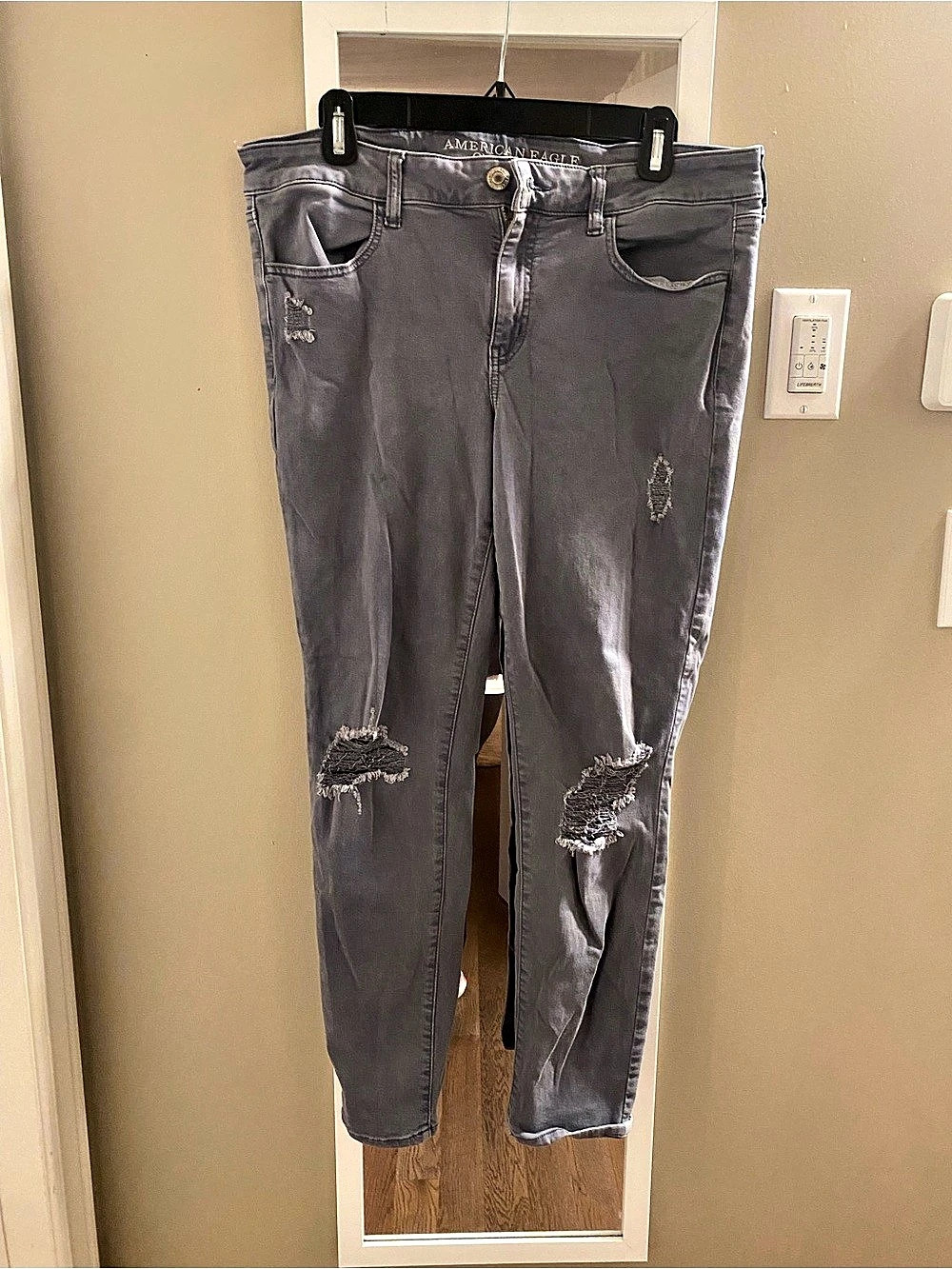 American Eagle Outfitters Super Stretch Distressed Jeans Gray Size 14